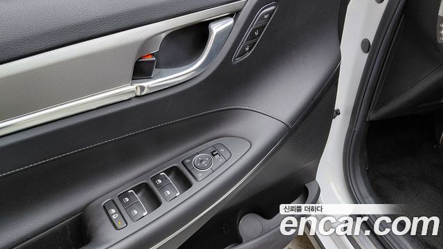 Hyundai Grandeur (IG) 3.0 LPi Rent Car Exclusive 2023 — фото 30