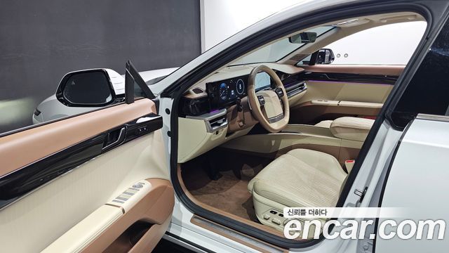 Hyundai Grandeur (GN7) 2,5 Gasoline 2WD Calligraphy 2023 — фото 10