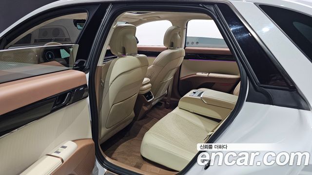 Hyundai Grandeur (GN7) 2,5 Gasoline 2WD Calligraphy 2023 — фото 11