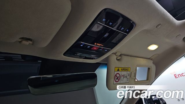 Hyundai Grandeur (GN7) 2,5 Gasoline 2WD Calligraphy 2023 — фото 17