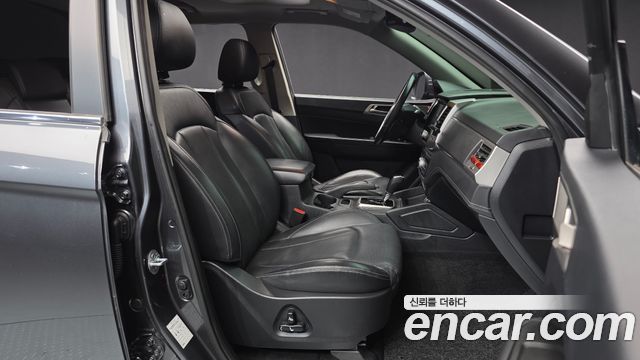 KG Mobility (SsangYong) Rexton Sports Diesel 2.2 2WD Noblesse 2018 — фото 11