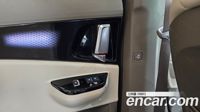 Kia Carnival (IV) Gasoline 9-Seater Hi-Limousine Signature 2022 — фото 18