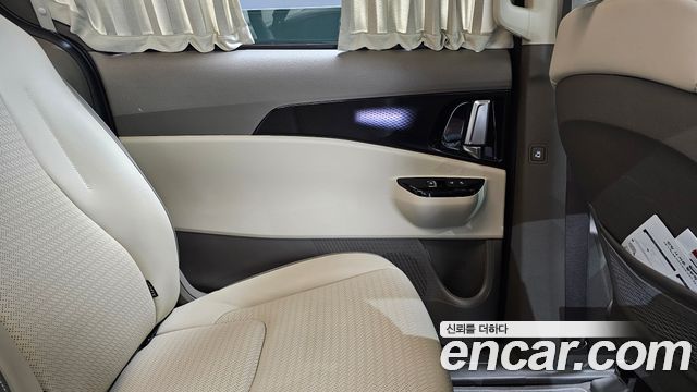 Kia Carnival (IV) Gasoline 9-Seater Hi-Limousine Signature 2022 — фото 25
