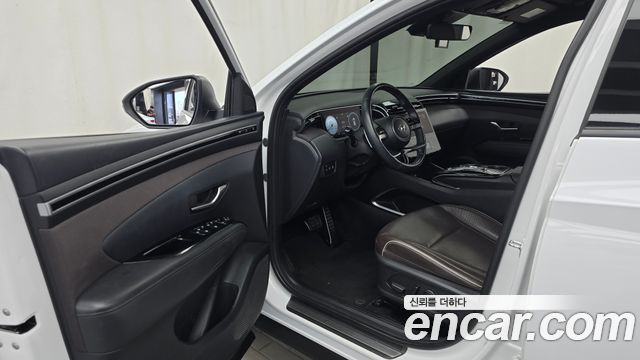 Hyundai Tucson (NX4) Gasoline 1.6 Turbo 4WD Inspiration 2023 — фото 10