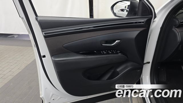 Hyundai Tucson (NX4) Gasoline 1.6 Turbo 4WD Inspiration 2023 — фото 24