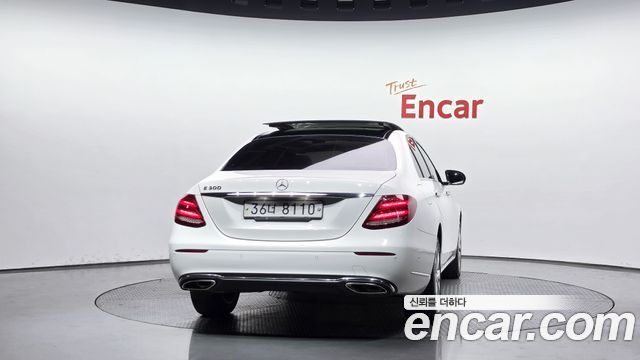 Mercedes-Benz E-Class (W213) E300 Exclusive 2017 — фото 4