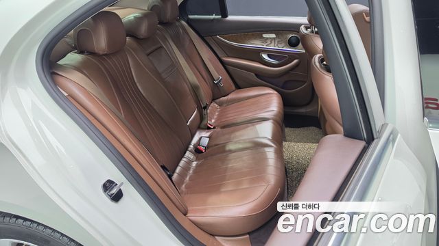 Mercedes-Benz E-Class (W213) E300 Exclusive 2017 — фото 16