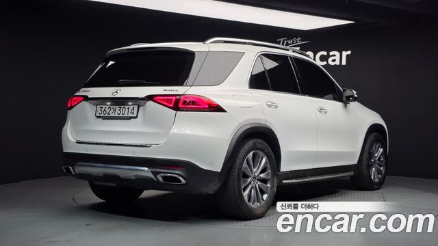 Mercedes-Benz GLE-Class (W167) GLE300d 4MATIC 2022 — фото 2