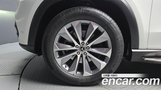 Mercedes-Benz GLE-Class (W167) GLE300d 4MATIC 2022 — фото 5