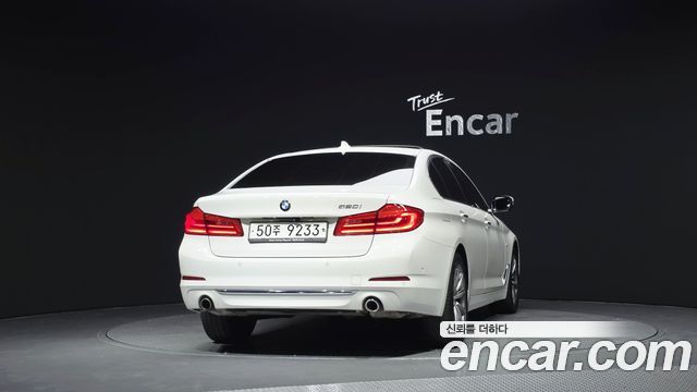 BMW 5 Series (G30) 520i Luxury 2018 — фото 4