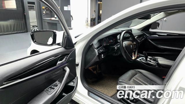 BMW 5 Series (G30) 520i Luxury 2018 — фото 10