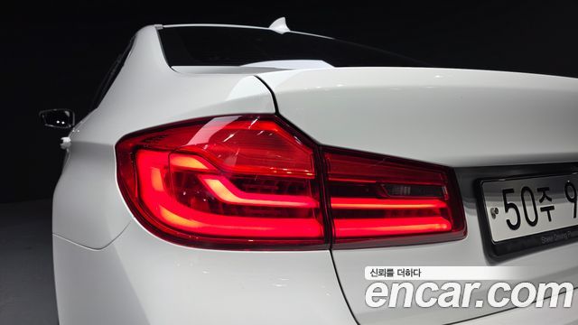 BMW 5 Series (G30) 520i Luxury 2018 — фото 23