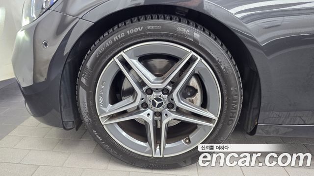 Mercedes-Benz E-Class (W213) E250 AMG Line 2023 — фото 5