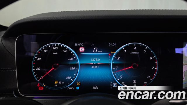 Mercedes-Benz E-Class (W213) E250 AMG Line 2023 — фото 8