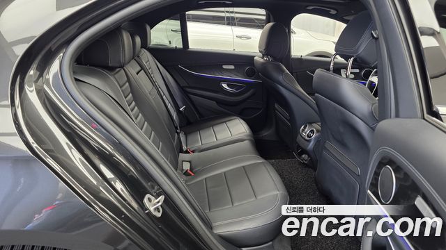 Mercedes-Benz E-Class (W213) E250 AMG Line 2023 — фото 12