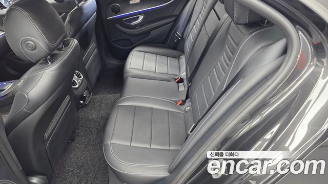 Mercedes-Benz E-Class (W213) E250 AMG Line 2023 — фото 26