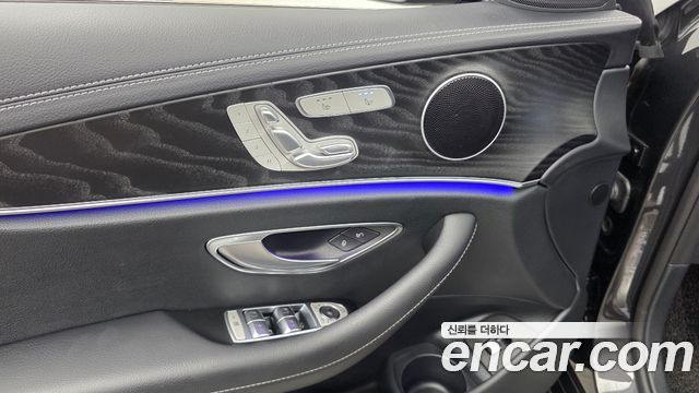 Mercedes-Benz E-Class (W213) E250 AMG Line 2023 — фото 32