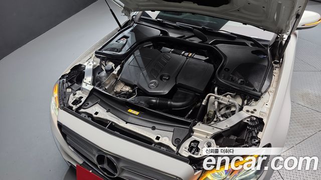 Mercedes-Benz E-Class (W213) E220d 4MATIC Avantgarde 2018 — фото 6