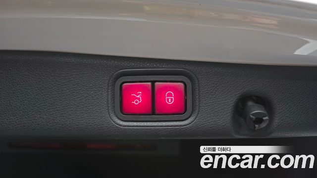 Mercedes-Benz E-Class (W213) E220d 4MATIC Avantgarde 2018 — фото 32