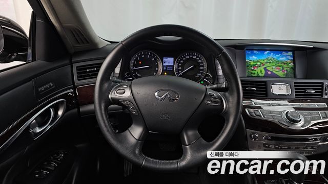 Infiniti Q70 3.7 Style 2015 — фото 13