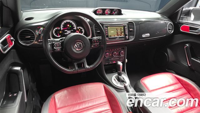 Volkswagen Beetle 2.0 TDI Premium 3rd 2015 — фото 7