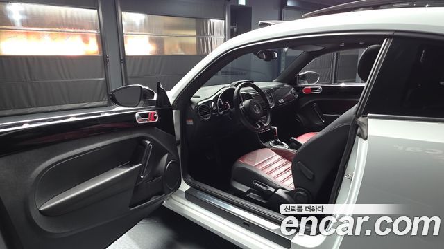 Volkswagen Beetle 2.0 TDI Premium 3rd 2015 — фото 10