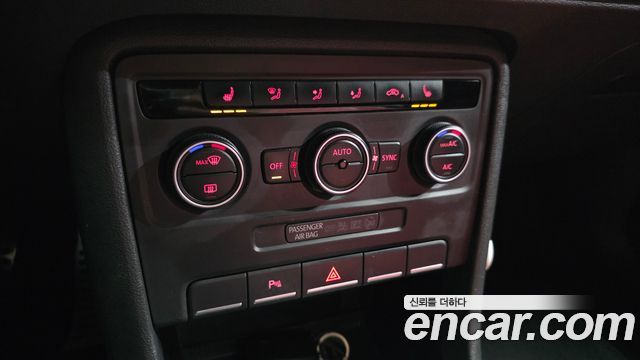 Volkswagen Beetle 2.0 TDI Premium 3rd 2015 — фото 18