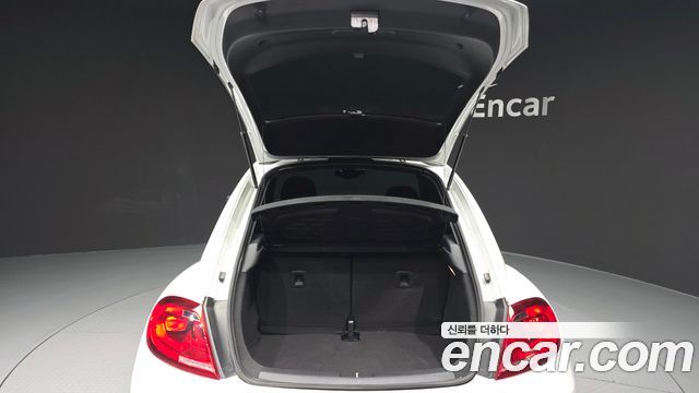 Volkswagen Beetle 2.0 TDI Premium 3rd 2015 — фото 20