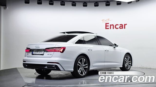 Audi A6 (C8) 40 TDI Premium 2023 — фото 2