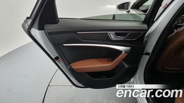 Audi A6 (C8) 40 TDI Premium 2023 — фото 25
