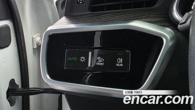 Audi A6 (C8) 40 TDI Premium 2023 — фото 28