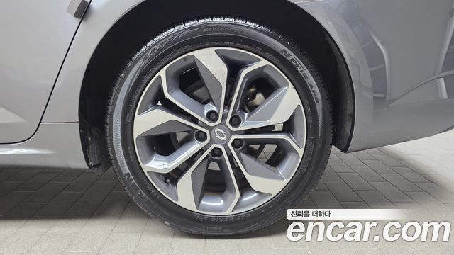 Renault Korea SM6 2.0 GDe LE 2019 — фото 21