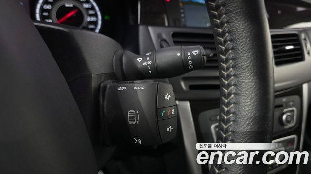 Renault Korea SM5 Nova 1.6 TCE 2015 — фото 19