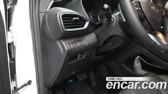 Hyundai Santa Fe HEV 1.6 2WD Exclusive 2022 — фото 17