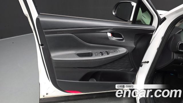 Hyundai Santa Fe HEV 1.6 2WD Exclusive 2022 — фото 30