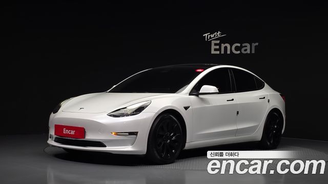 Tesla Model 3 Long Range AWD 2022 — фото 1