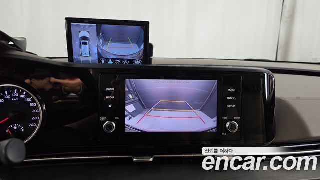 Kia Carnival (IV) Gasoline 9-Seater Prestige 2021 — фото 16