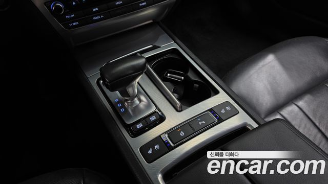 Genesis G80 3.3 GDI Luxury 2017 — фото 9