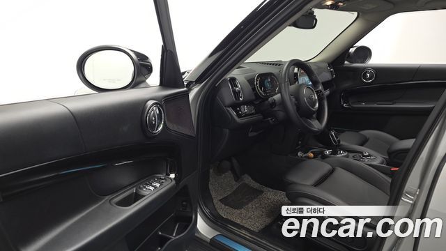MINI Cooper Countryman Classic 2nd 2024 — фото 10