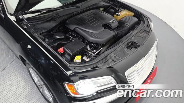 Chrysler 300C 3.6 AWD 2013 — фото 6