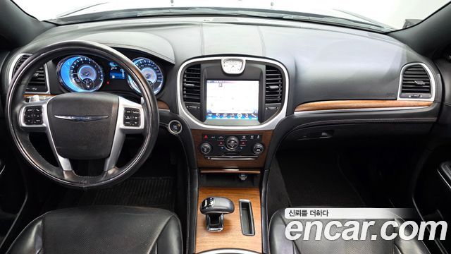 Chrysler 300C 3.6 AWD 2013 — фото 7