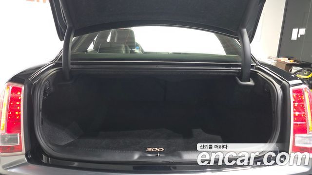 Chrysler 300C 3.6 AWD 2013 — фото 20