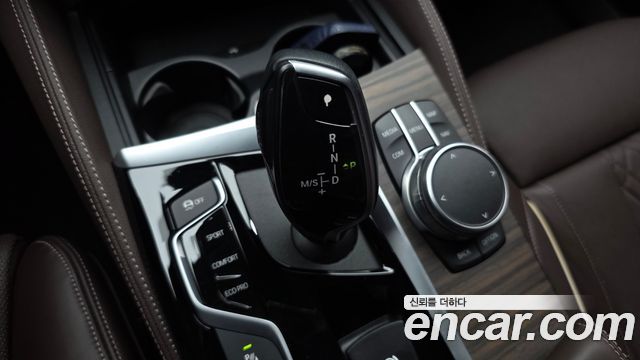 BMW 6 Series GT (G32) 630i xDrive M Sport 2020 — фото 9