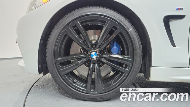 BMW 4 Series (F32) 428i M Sport Convertible 2016 — фото 5