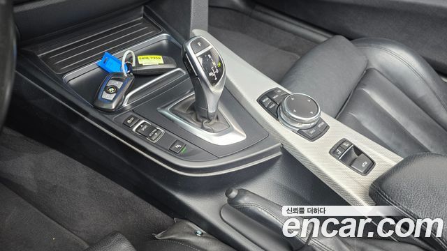 BMW 4 Series (F32) 428i M Sport Convertible 2016 — фото 9