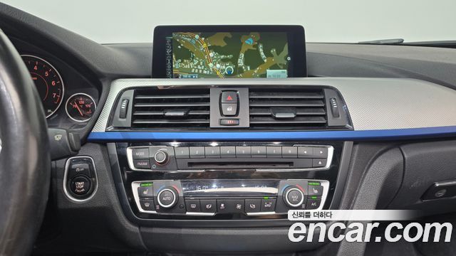 BMW 4 Series (F32) 428i M Sport Convertible 2016 — фото 13