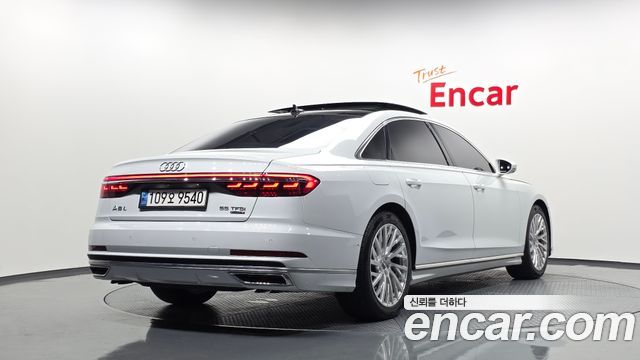 Audi A8 (D5) 55 TFSI Quattro LWB 2020 — фото 2