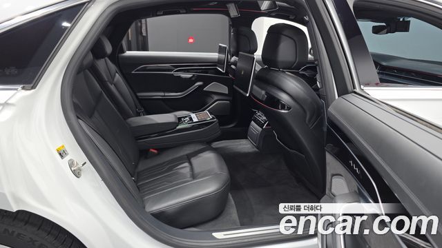 Audi A8 (D5) 55 TFSI Quattro LWB 2020 — фото 11