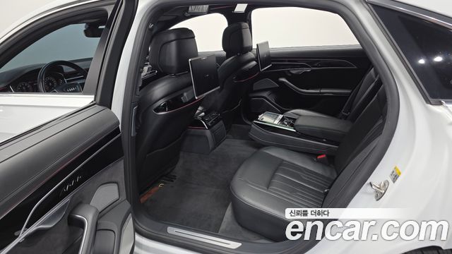 Audi A8 (D5) 55 TFSI Quattro LWB 2020 — фото 13