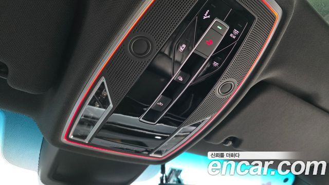 Audi A8 (D5) 55 TFSI Quattro LWB 2020 — фото 17